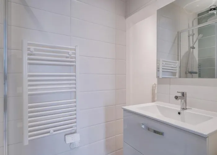 Superbe Sur Les Quais De Bordeaux