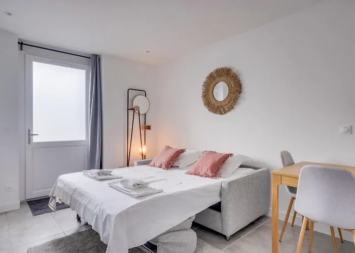 Superbe Sur Les Quais De *